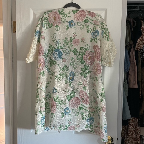 Floral Nightie & Robe - Picture 4 of 6